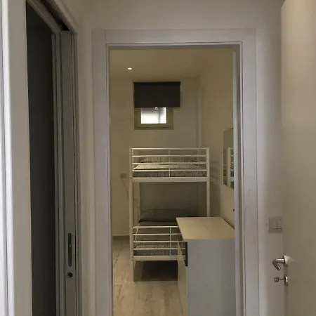 Bianco&nero 141 Apartament Holiday home Margherita Di Savoia