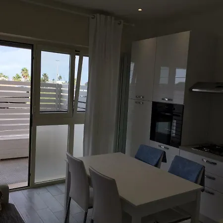 Bianco&nero 141 Apartament Holiday home